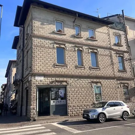 Jumbo Flat In Appartamento Bergamo